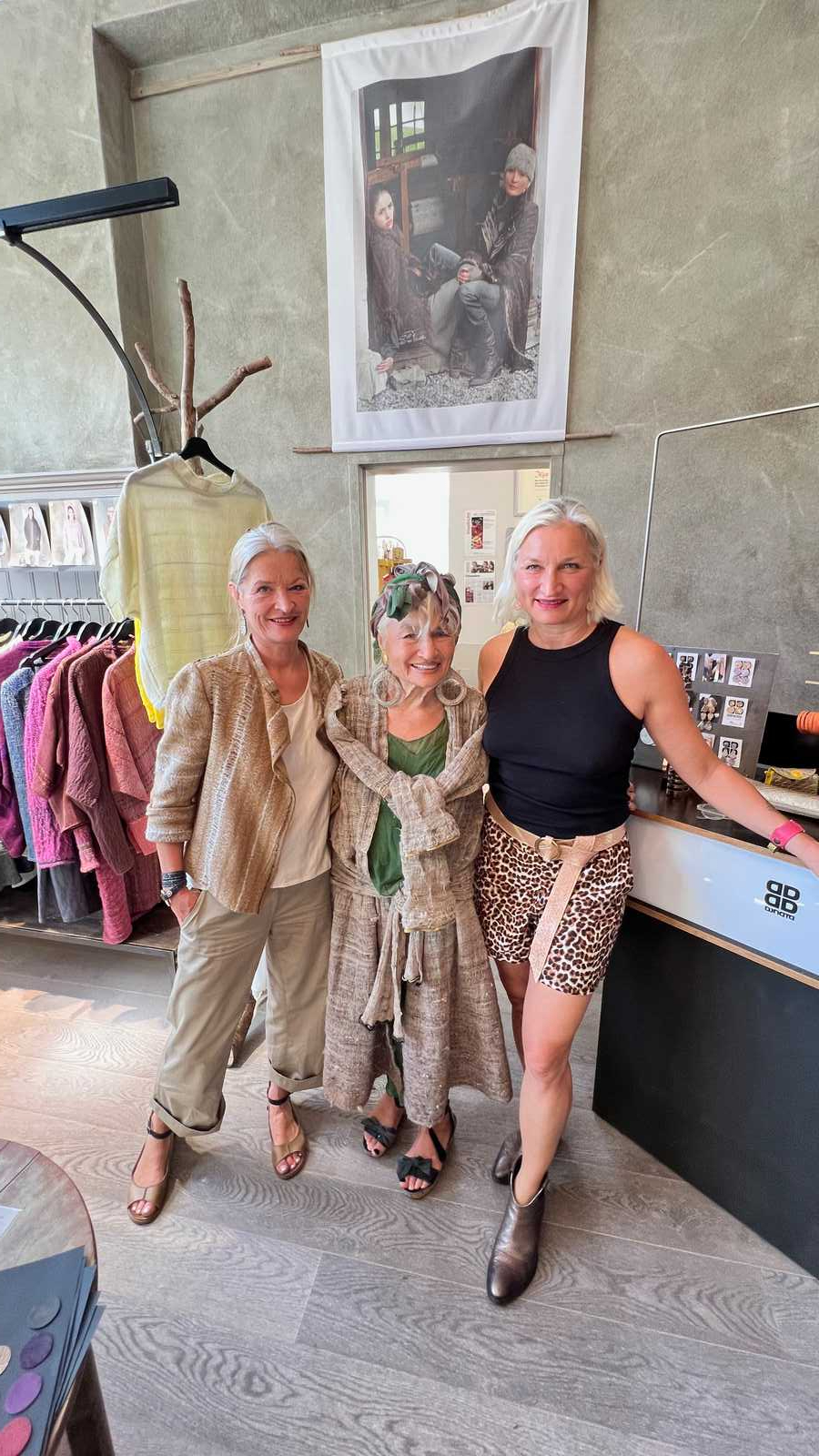 Lasst uns gemeinsam 25 Jahre Kathrin Schiefer, handgewebte couture feiern!