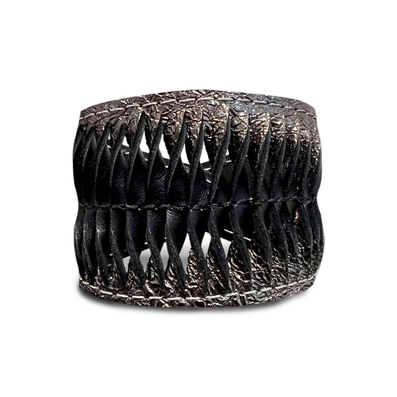 Armband | Leder | handgemacht von DONATA | schwarz & altsilber